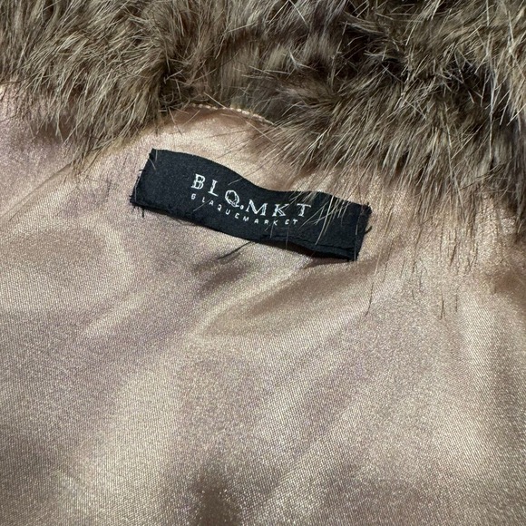BLQ.MKT Blaque Market Women's Faux Fur Vest - Picture 5 of 9